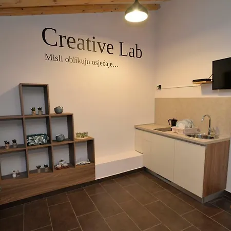 Vintage Garden * Pula