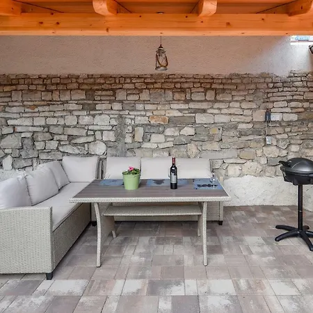 Vintage Garden Apartament