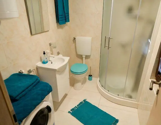 Vintage Garden Apartment Pula