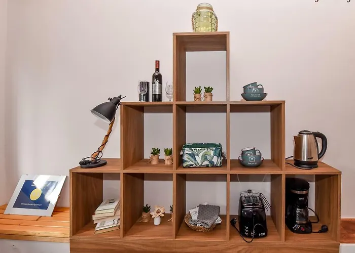 Vintage Garden * Pula